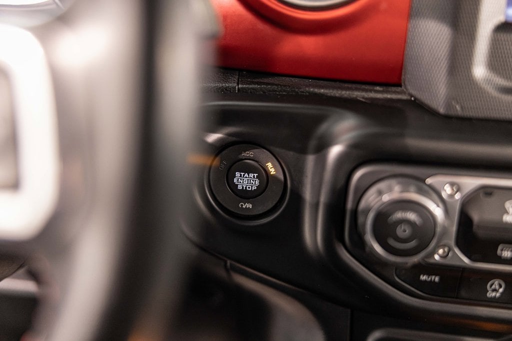 2021 JEEP WRANGLER - Image 24