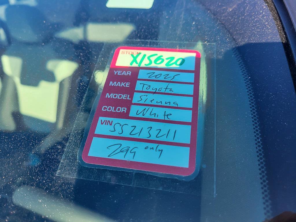 2025 TOYOTA SIENNA - Image 32