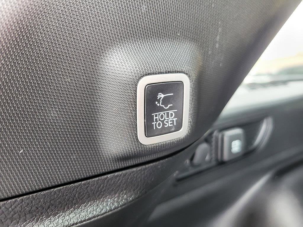 2023 JEEP GRAND CHEROKEE - Image 25