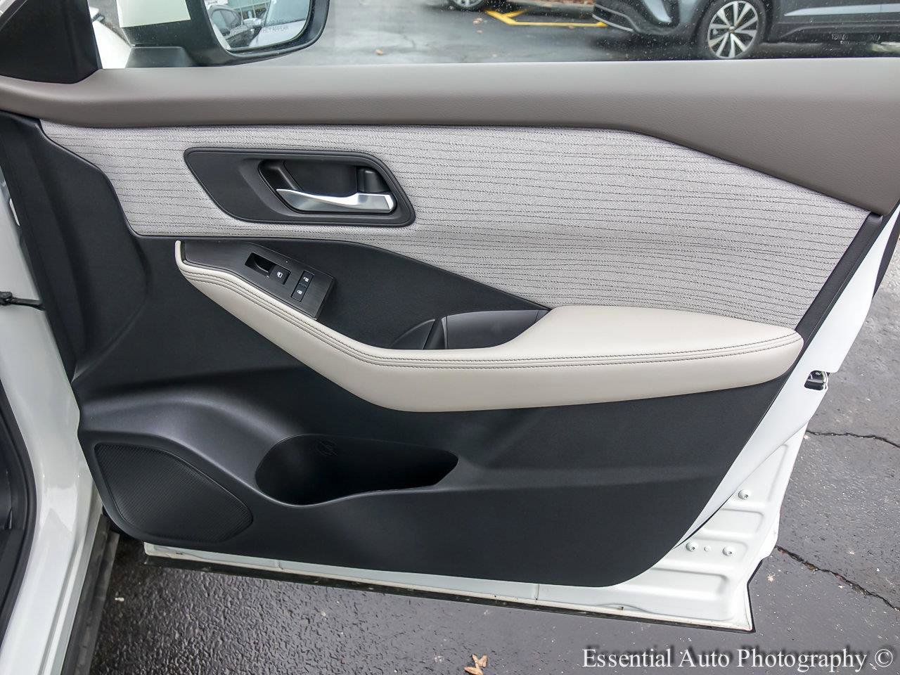 2023 NISSAN ROGUE - Image 21