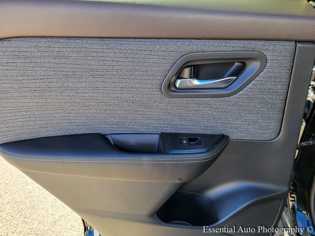 2023 NISSAN ROGUE - Image 17