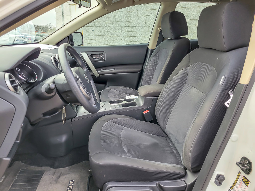 2015 NISSAN ROGUE - Image 9