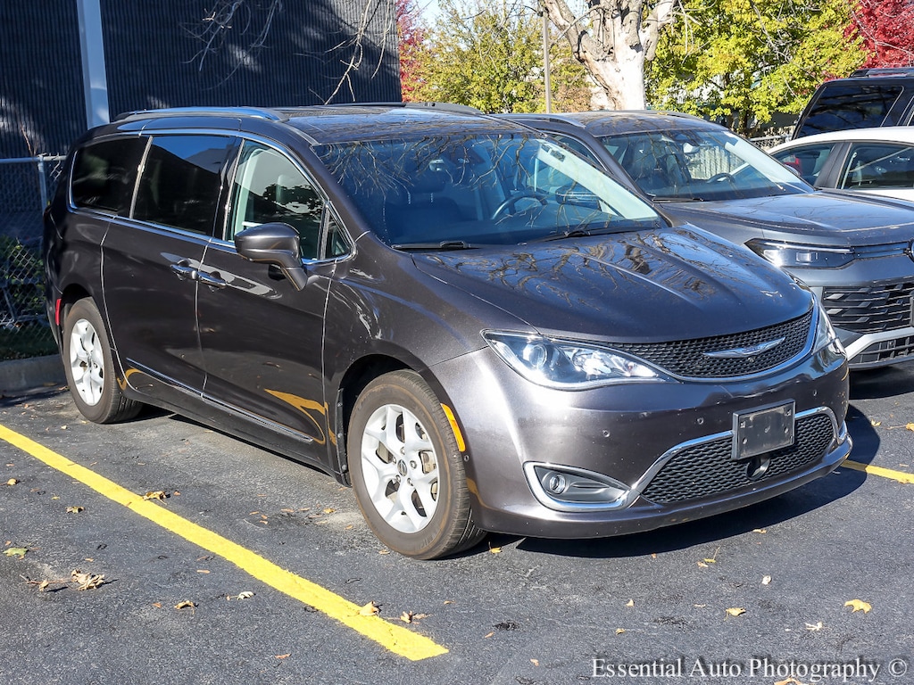 Used 2017 Chrysler Pacifica Touring-L Plus Touring-L Plus FWD