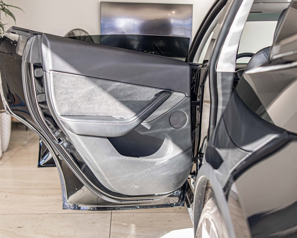 2021 TESLA MODEL Y - Image 31