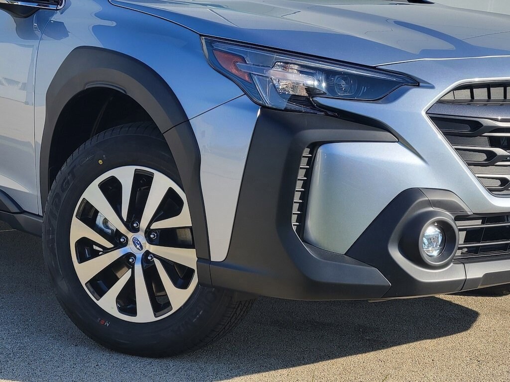 Used 2025 Subaru Outback Premium Premium AWD