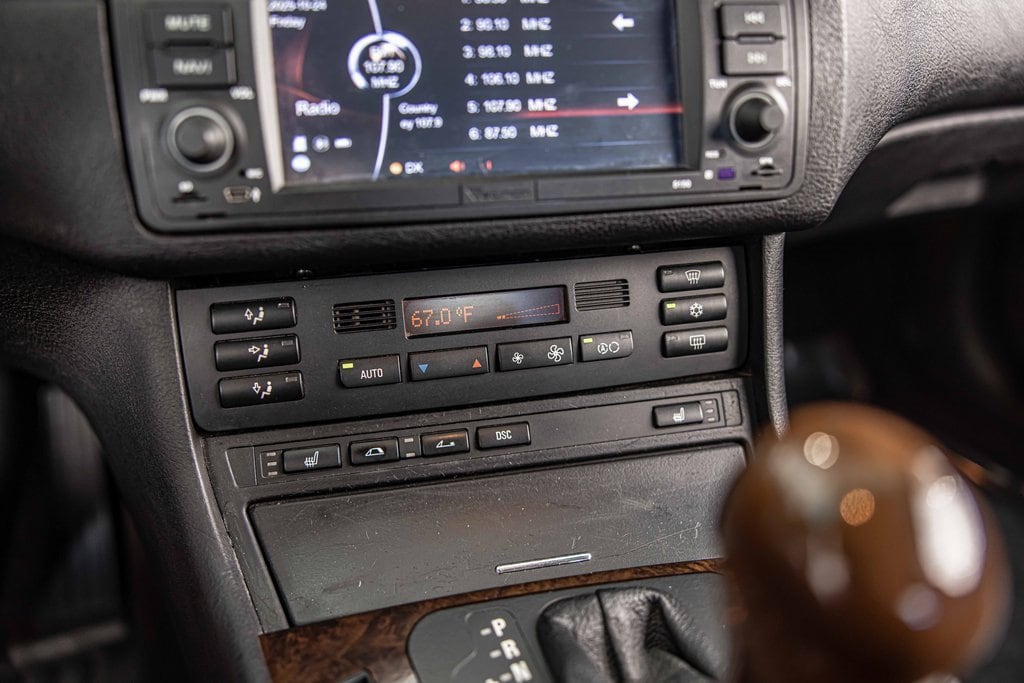 2001 BMW 330CI - Image 27