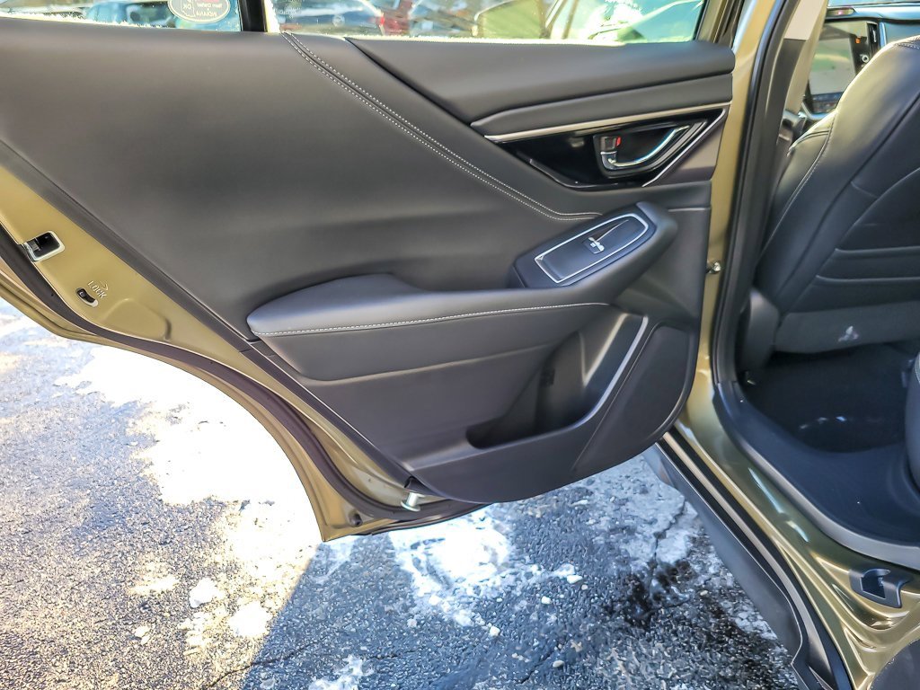 2024 SUBARU OUTBACK - Image 17
