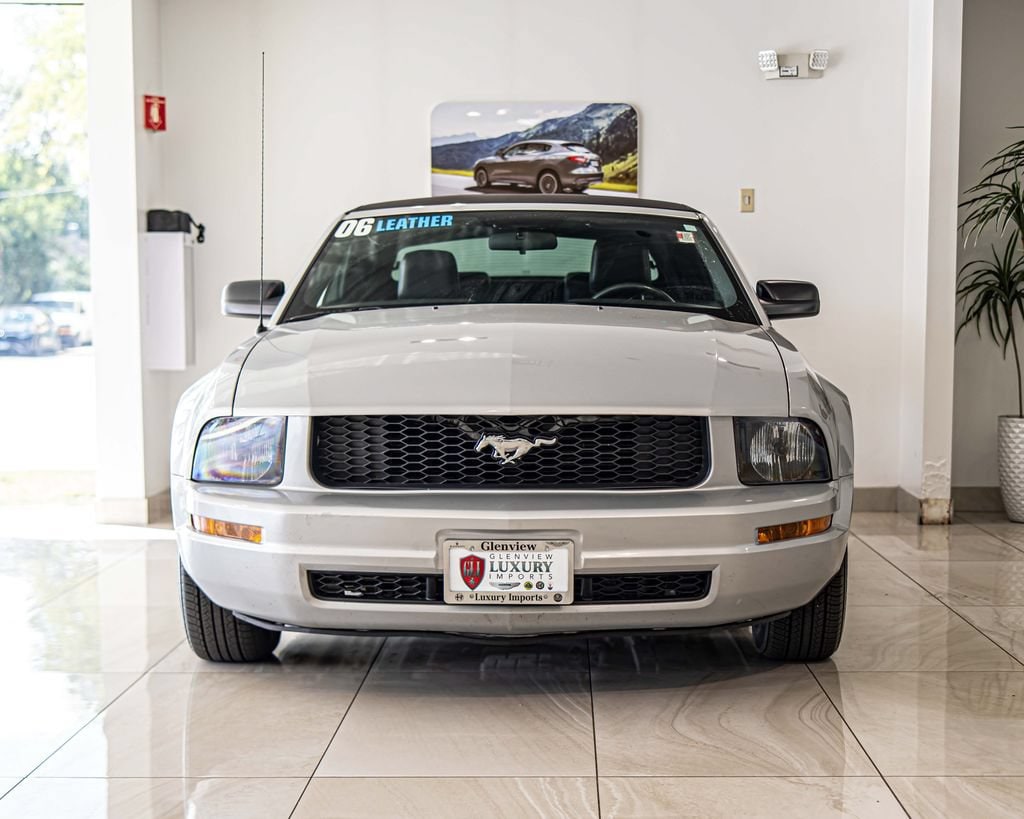 Used 2006 Ford Mustang Deluxe with VIN 1ZVFT84N765143347 for sale in Plainfield, IL