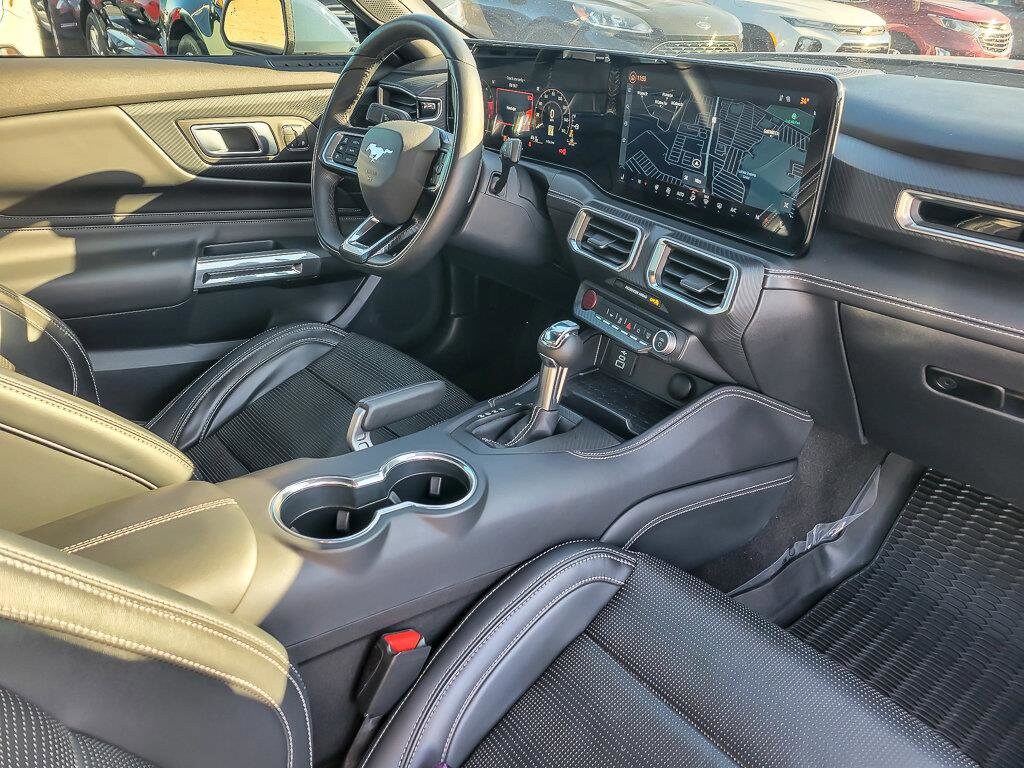 2024 FORD MUSTANG - Image 25