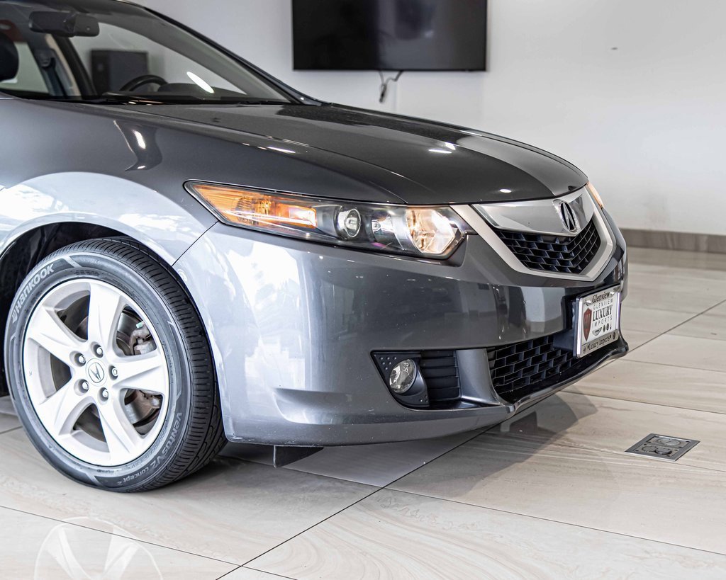 2010 Acura TSX photo 2