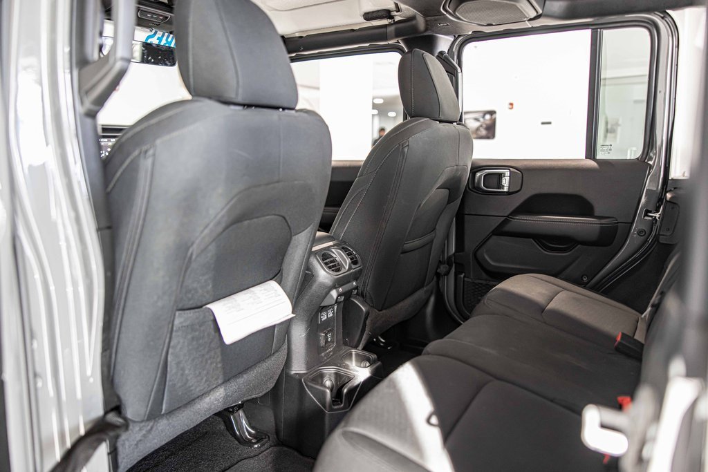 2022 JEEP WRANGLER - Image 33