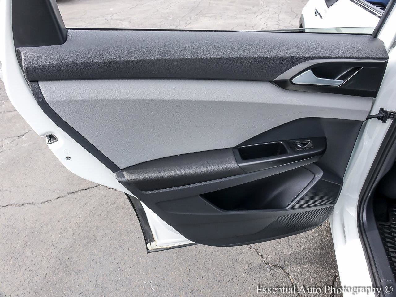 2023 VOLKSWAGEN TAOS - Image 20