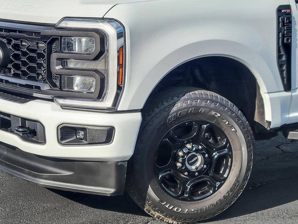 2024 Ford F-250 XL photo 3