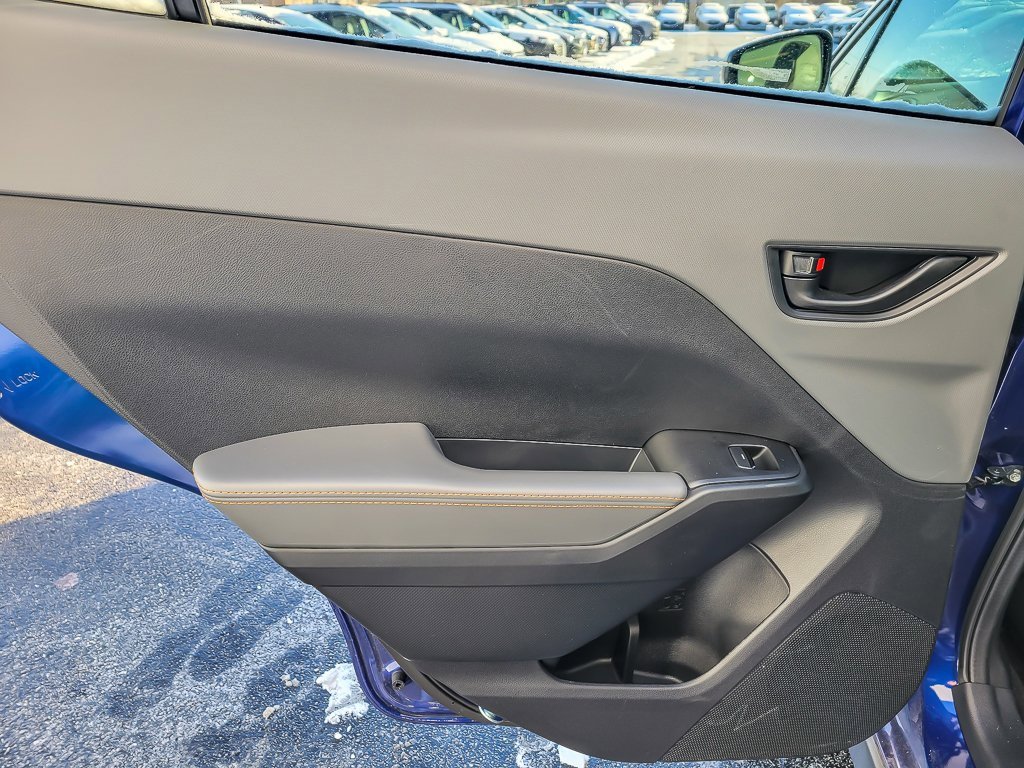 2025 SUBARU CROSSTREK - Image 16