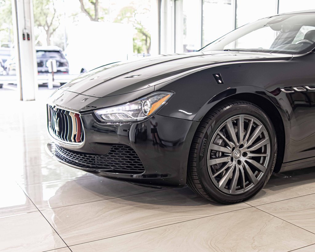 2017 Maserati Ghibli S Q4 photo 3