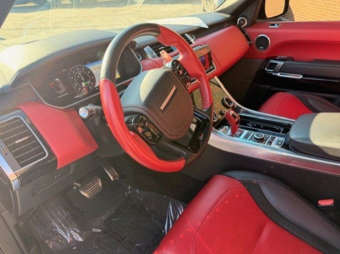 2020 Land Rover Range Rover Sport SVR photo 2