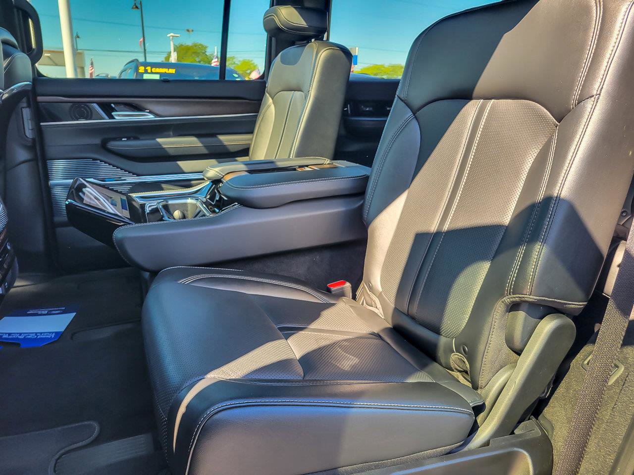 2023 JEEP GRAND WAGONEER - Image 15