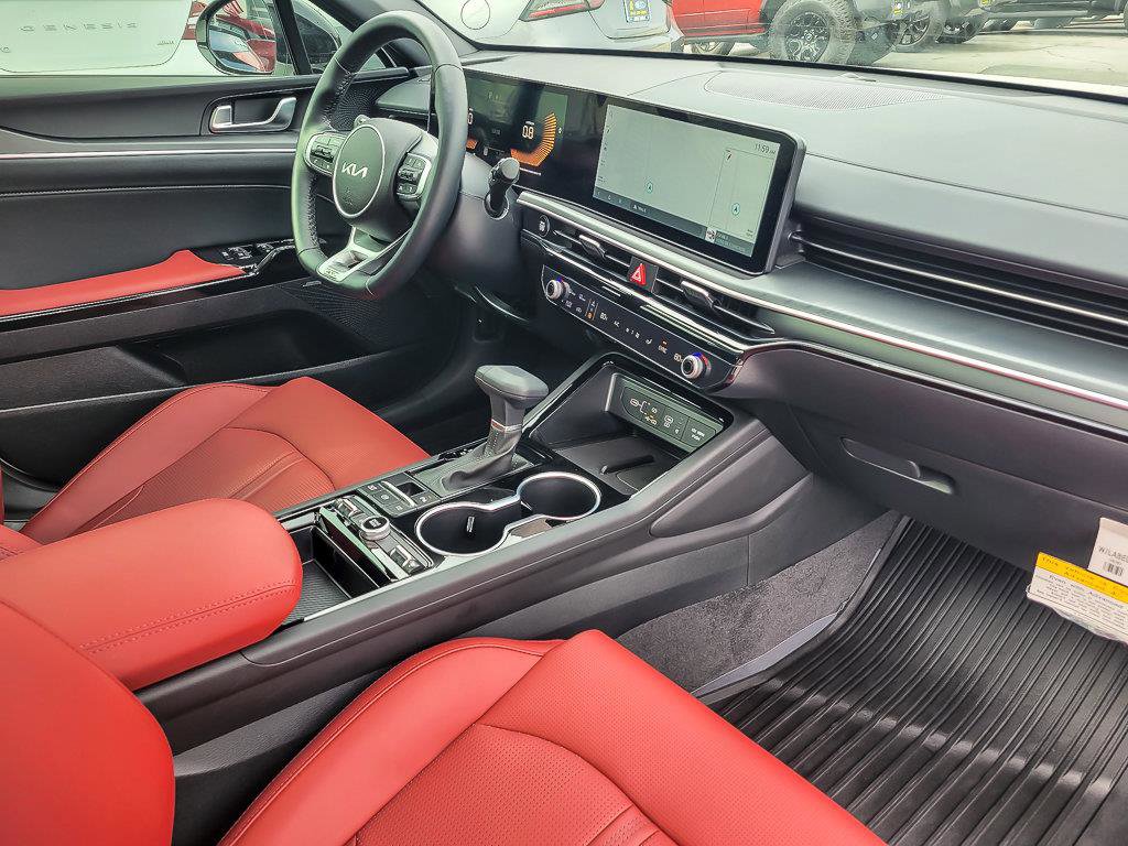 2026 KIA K5 - Image 30