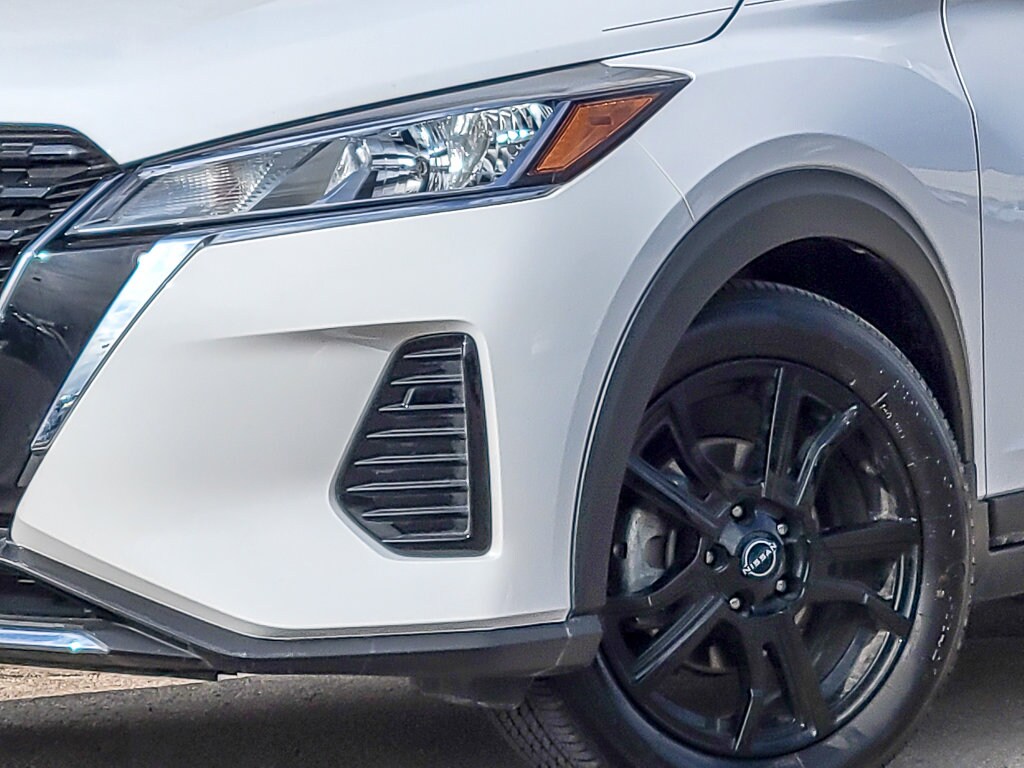 Used 2024 Nissan Kicks SV SV FWD