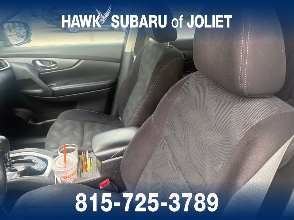 Used 2014 Nissan Rogue SV with VIN 5N1AT2MV9EC760961 for sale in Plainfield, IL