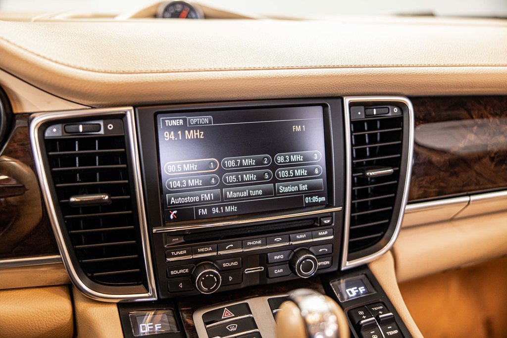 2016 PORSCHE PANAMERA - Image 28