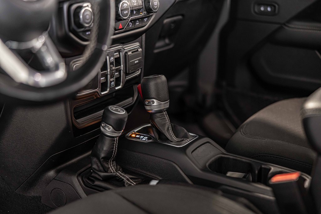 2022 JEEP WRANGLER - Image 20