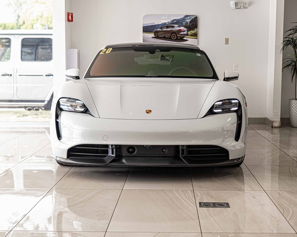 2020 Porsche Taycan Turbo S photo 2