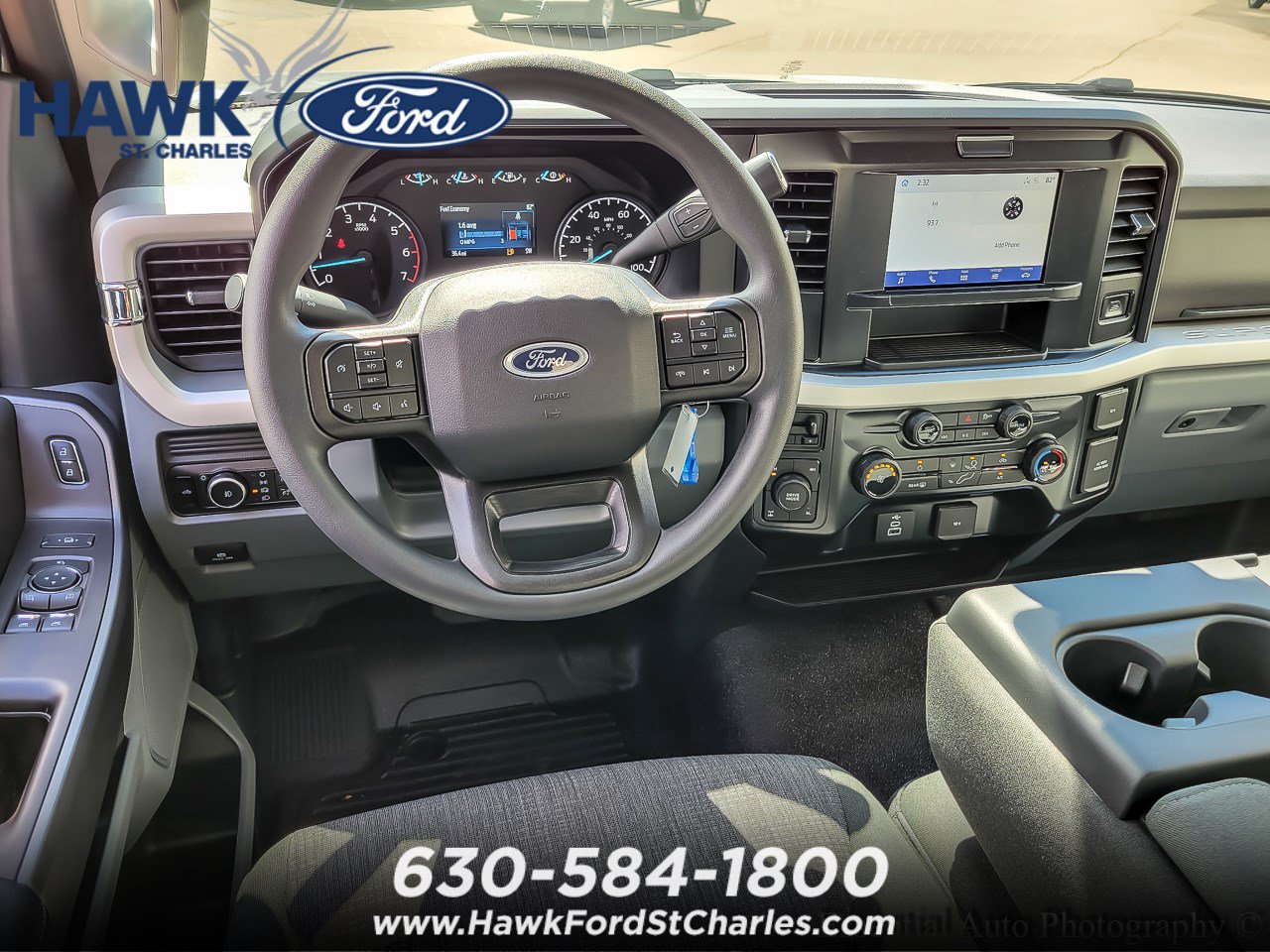 2025 Ford F-350 Super Duty XLT - Photo 9