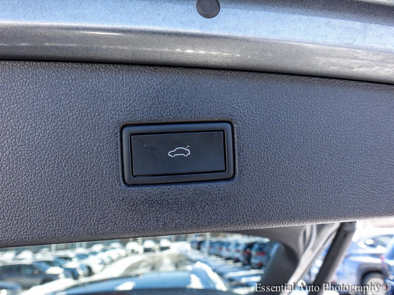 2023 VOLKSWAGEN TIGUAN - Image 23