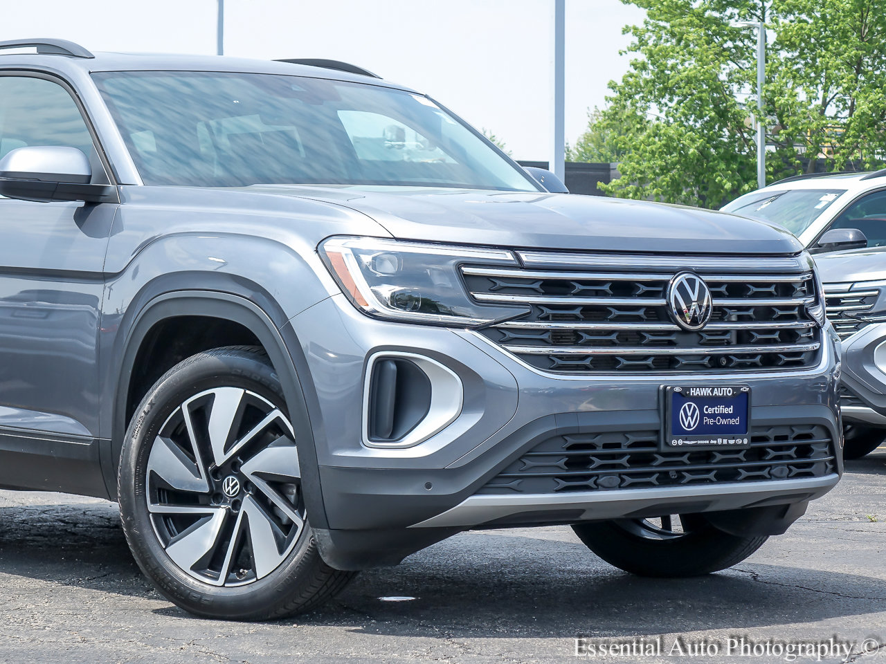Used 2024 Volkswagen Atlas SE w/Tech with VIN 1V2KR2CA0RC500541 for sale in Plainfield, IL