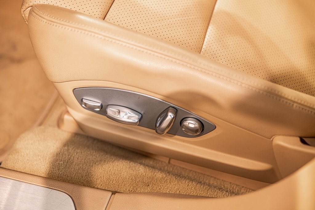 2016 PORSCHE PANAMERA - Image 23