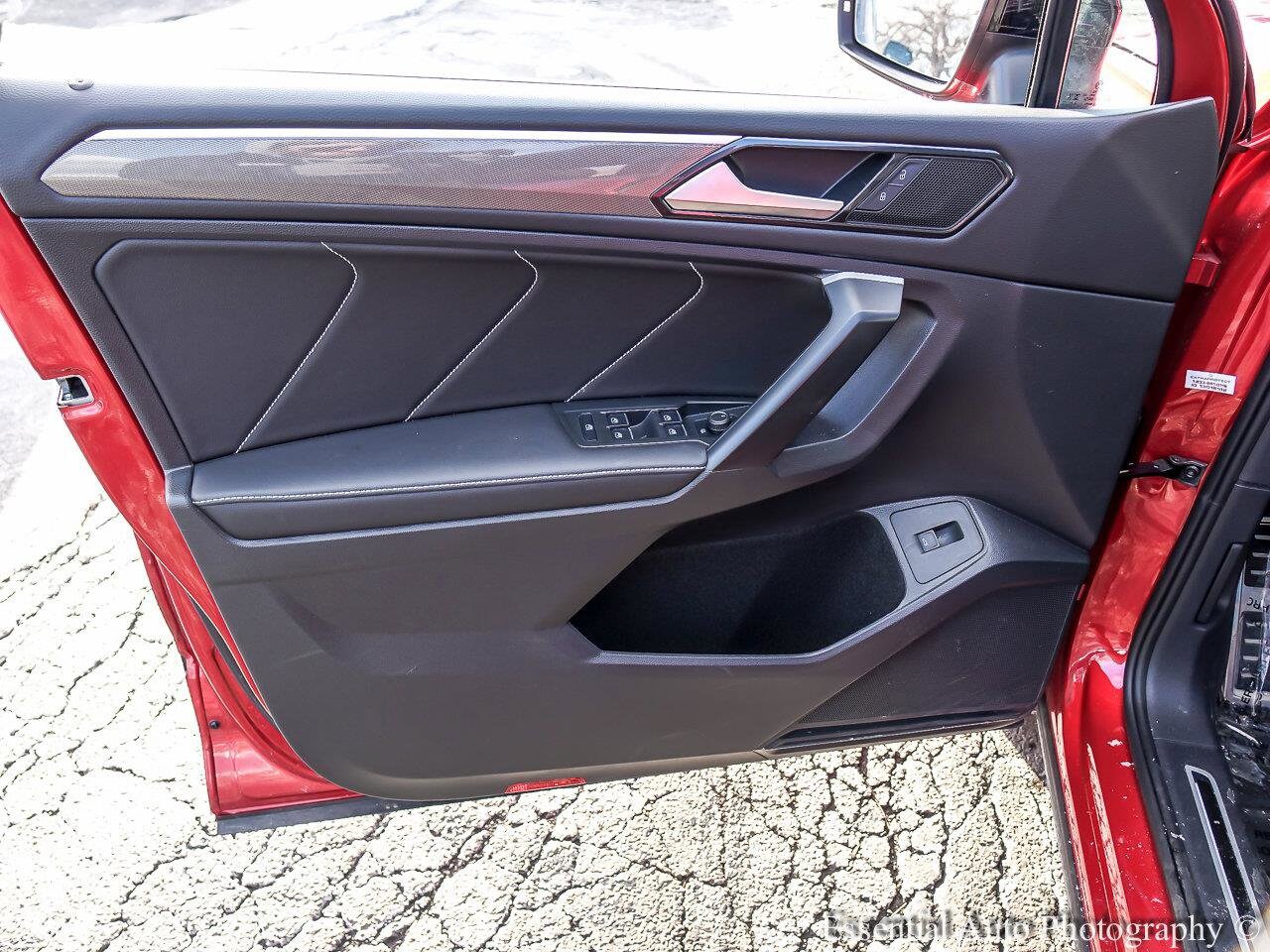 2024 VOLKSWAGEN TIGUAN - Image 19