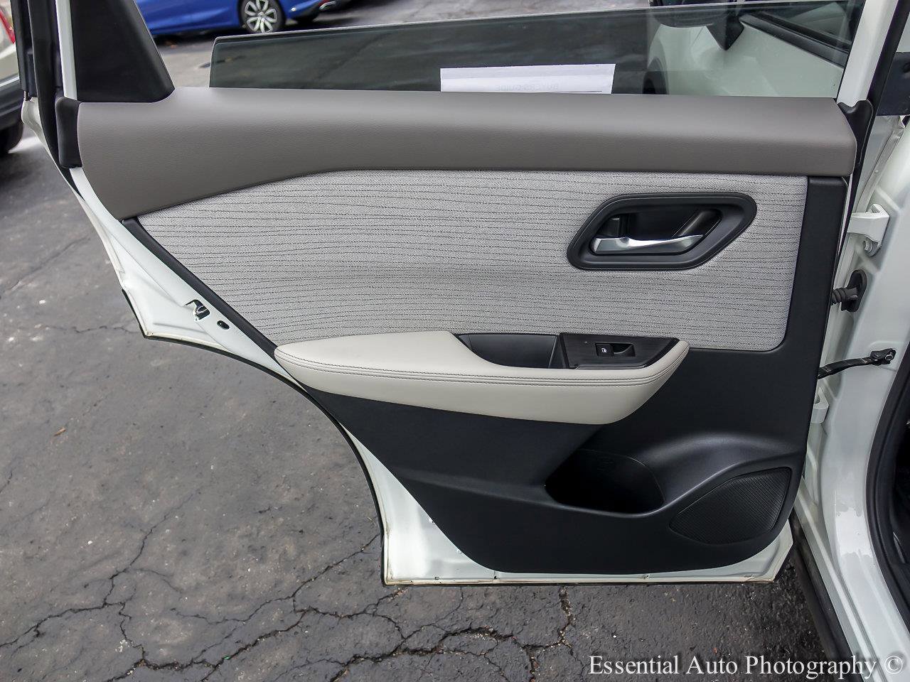 2023 NISSAN ROGUE - Image 18