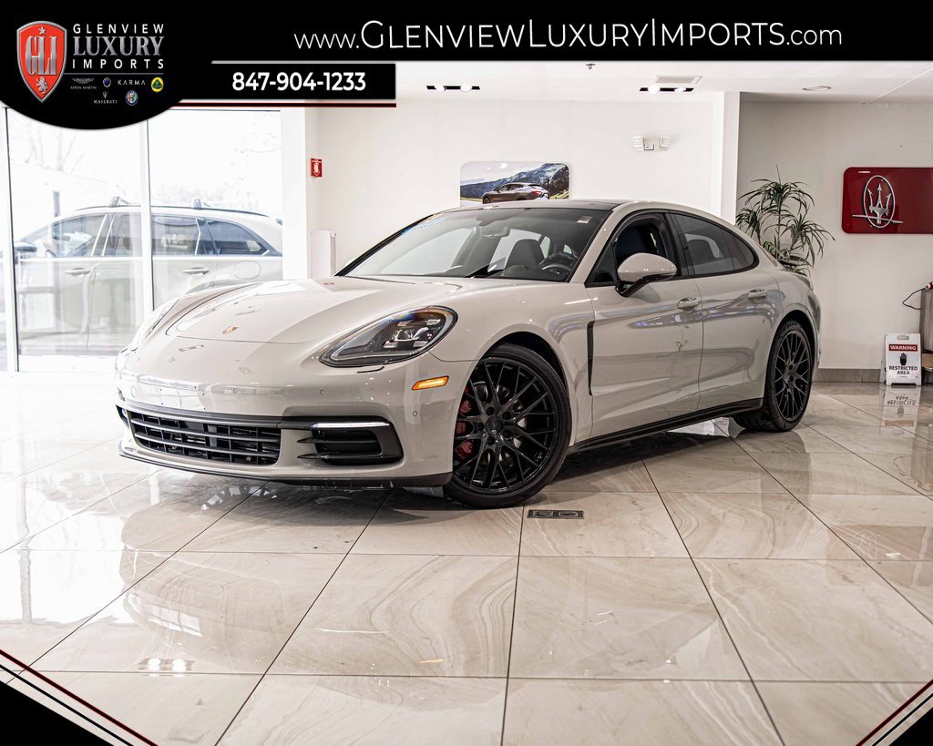 2019 Porsche Panamera Base's photo