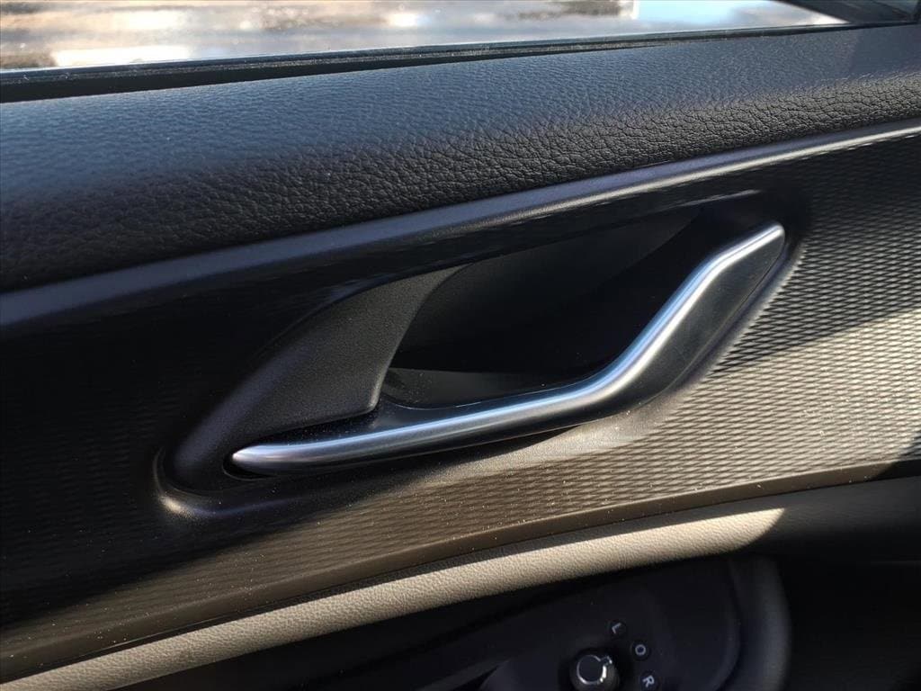 2025 JEEP GRAND CHEROKEE L - Image 17