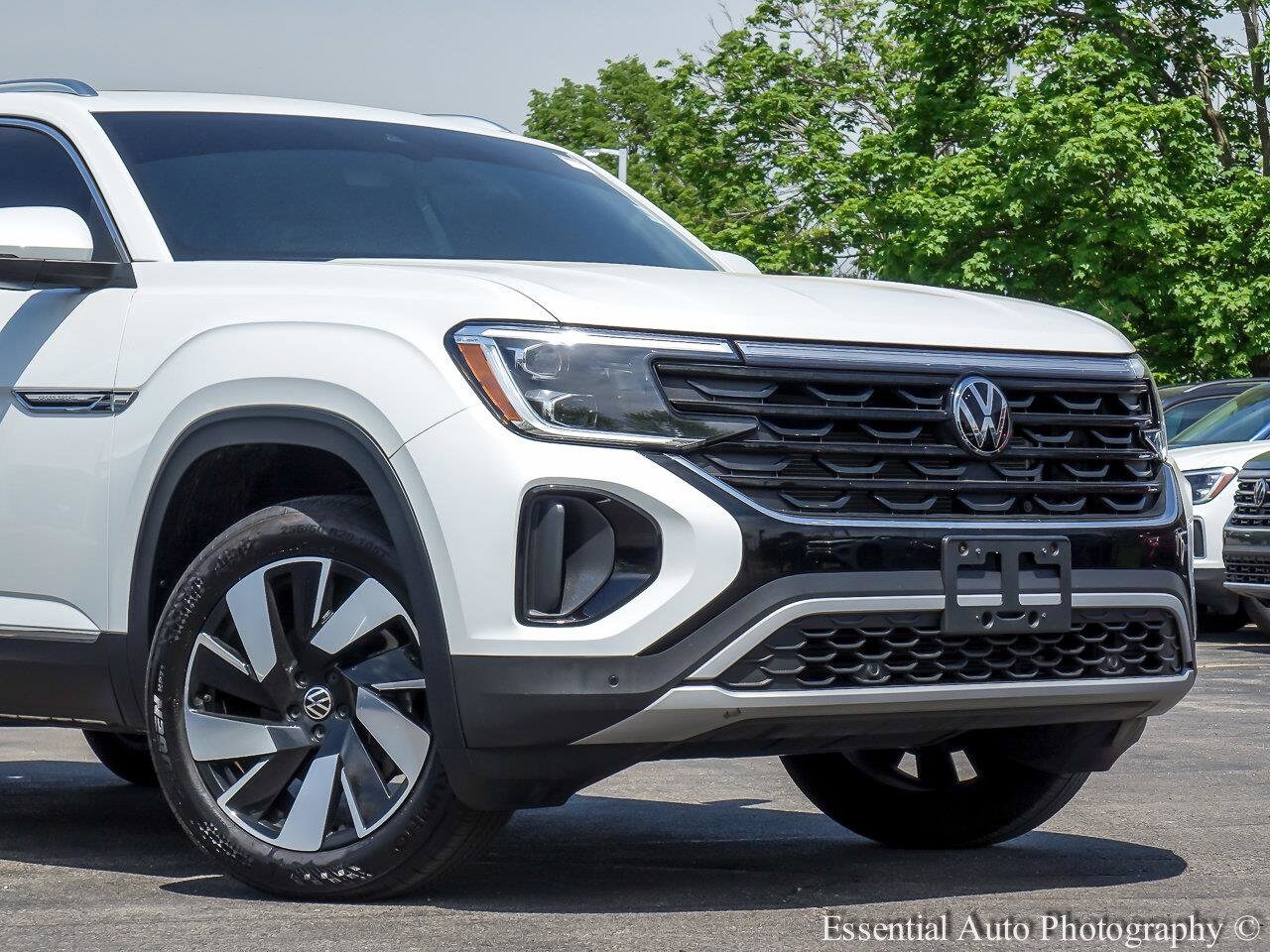 Used 2024 Volkswagen Atlas Cross Sport SEL with VIN 1V2BE2CA3RC211858 for sale in Plainfield, IL