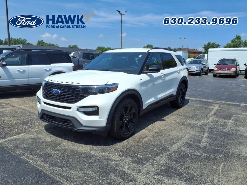 2022 Ford Explorer ST-Line photo 2