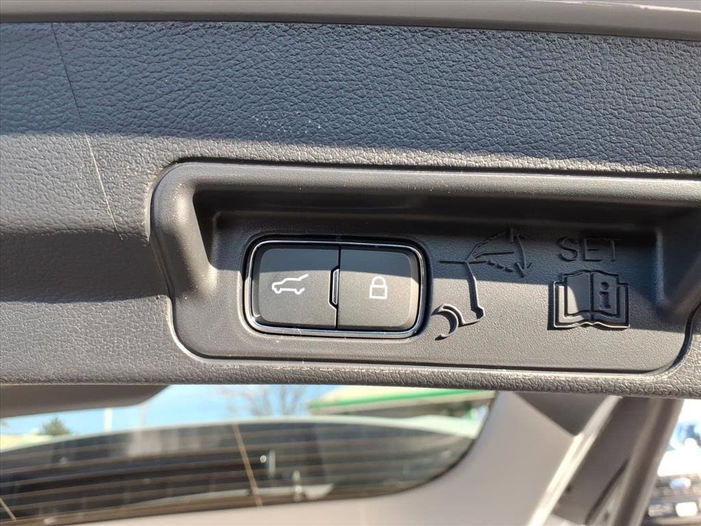 2025 FORD EXPLORER - Image 32