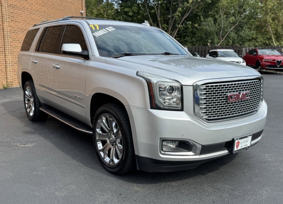 2017 Gmc Yukon Denali photo 2