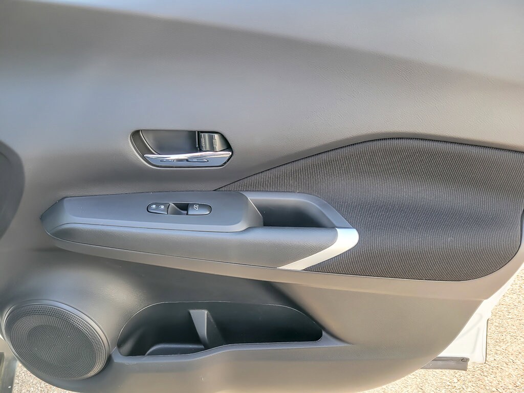 2024 NISSAN KICKS - Image 20