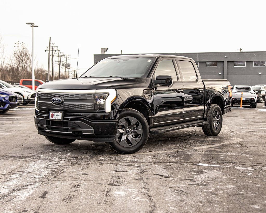 Used 2022 Ford F-150 Lightning Lariat with VIN 1FTVW1EL9NWG10724 for sale in Plainfield, IL