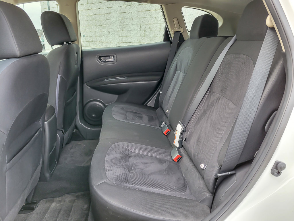 2015 NISSAN ROGUE - Image 10