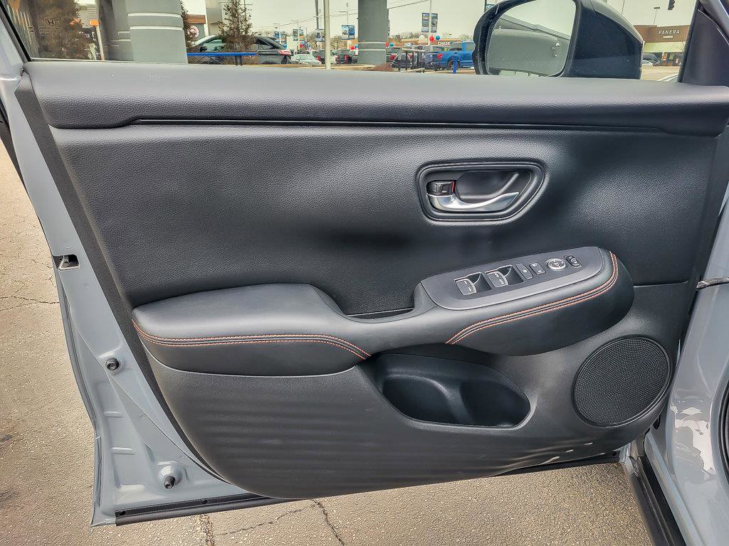 2025 HONDA HR-V - Image 24
