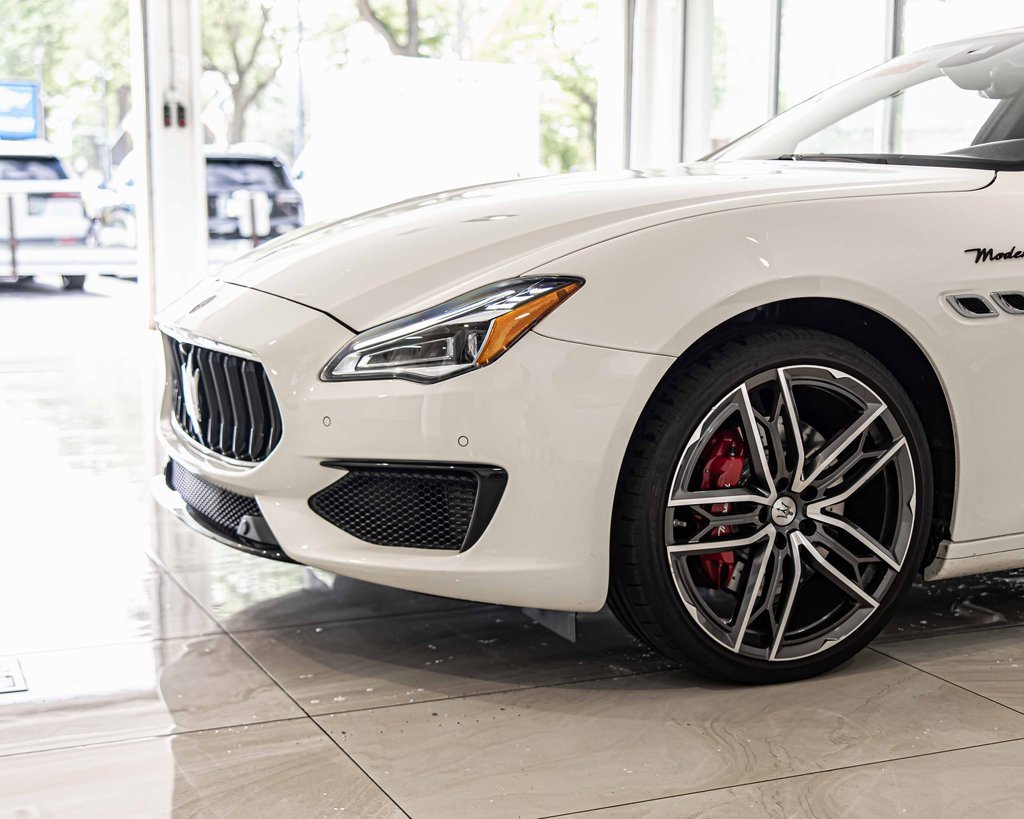 2023 Maserati Quattroporte Modena Q4 photo 4