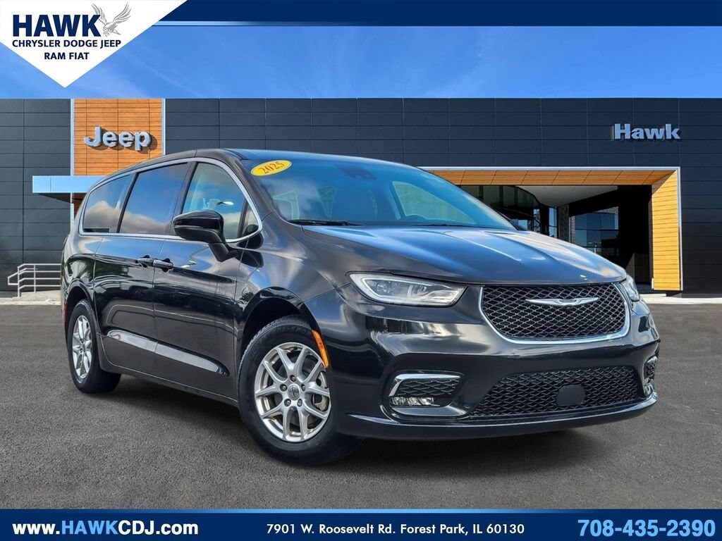 Used 2023 Chrysler Pacifica Touring L Touring L FWD