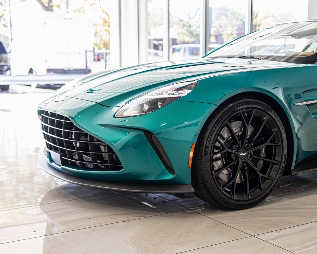 Used 2025 Aston Martin Vantage  Coupe