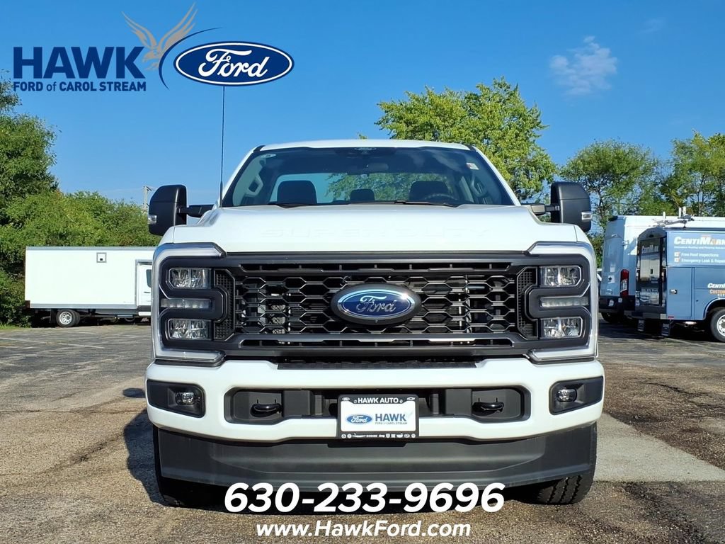 2025 Ford F-350 Super Duty XL - Photo 2