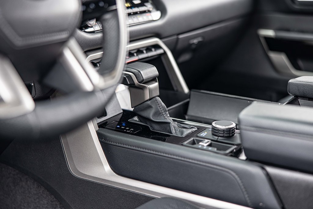 2024 TOYOTA SEQUOIA - Image 22