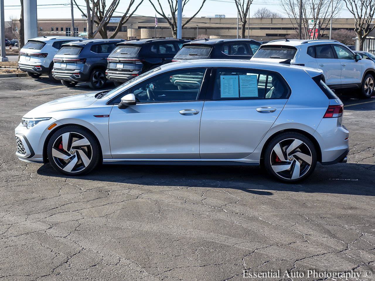 2023 VOLKSWAGEN GOLF GTI - Image 4