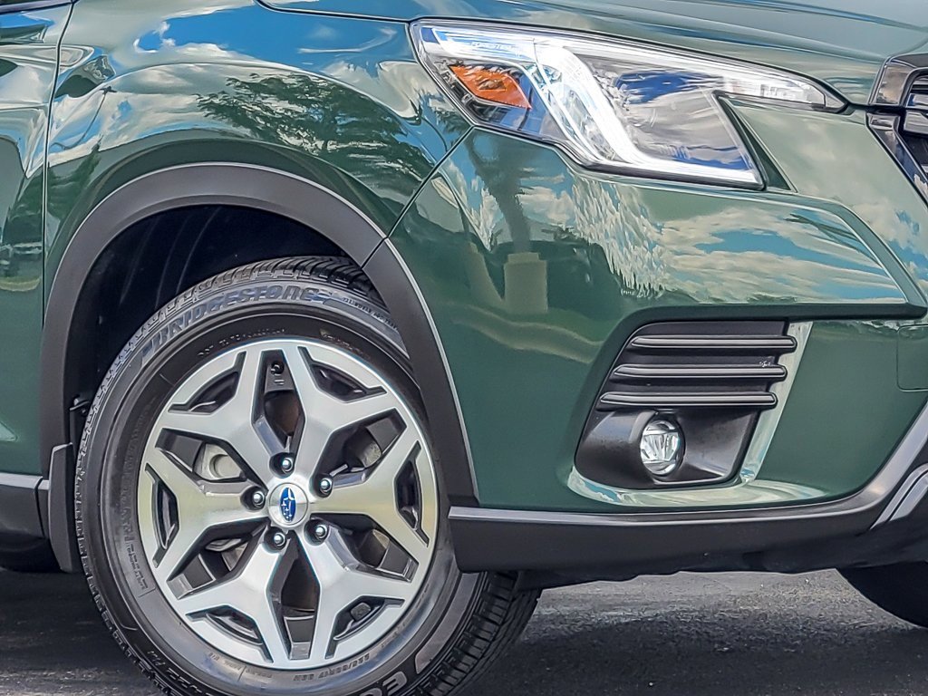 2024 Subaru Forester Premium photo 2